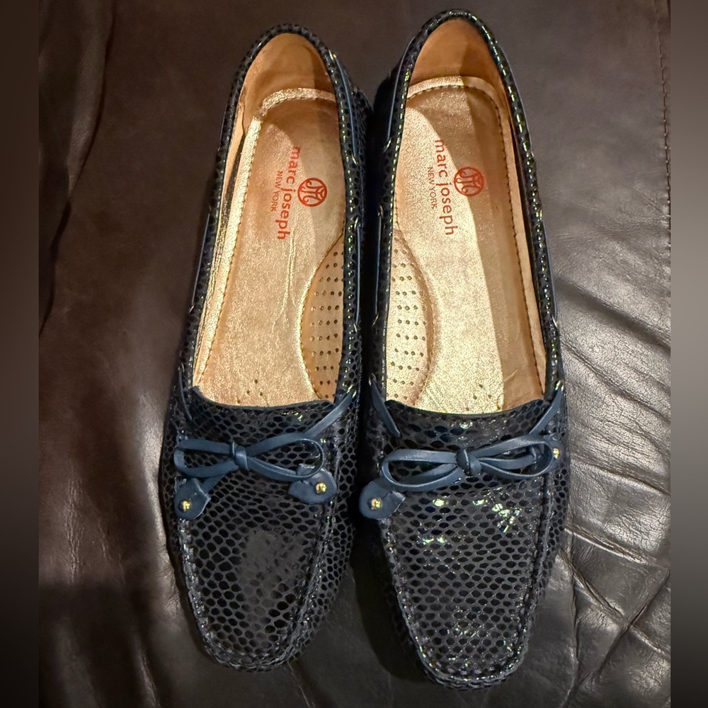 Marc Joseph Shiny Navy Flats